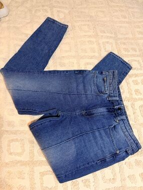 Hara Dark Blue Skinny Jeans Size 31         #506
